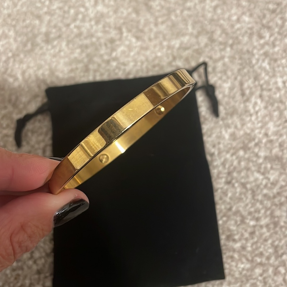 LOVE Bangle - Picture 2 of 3